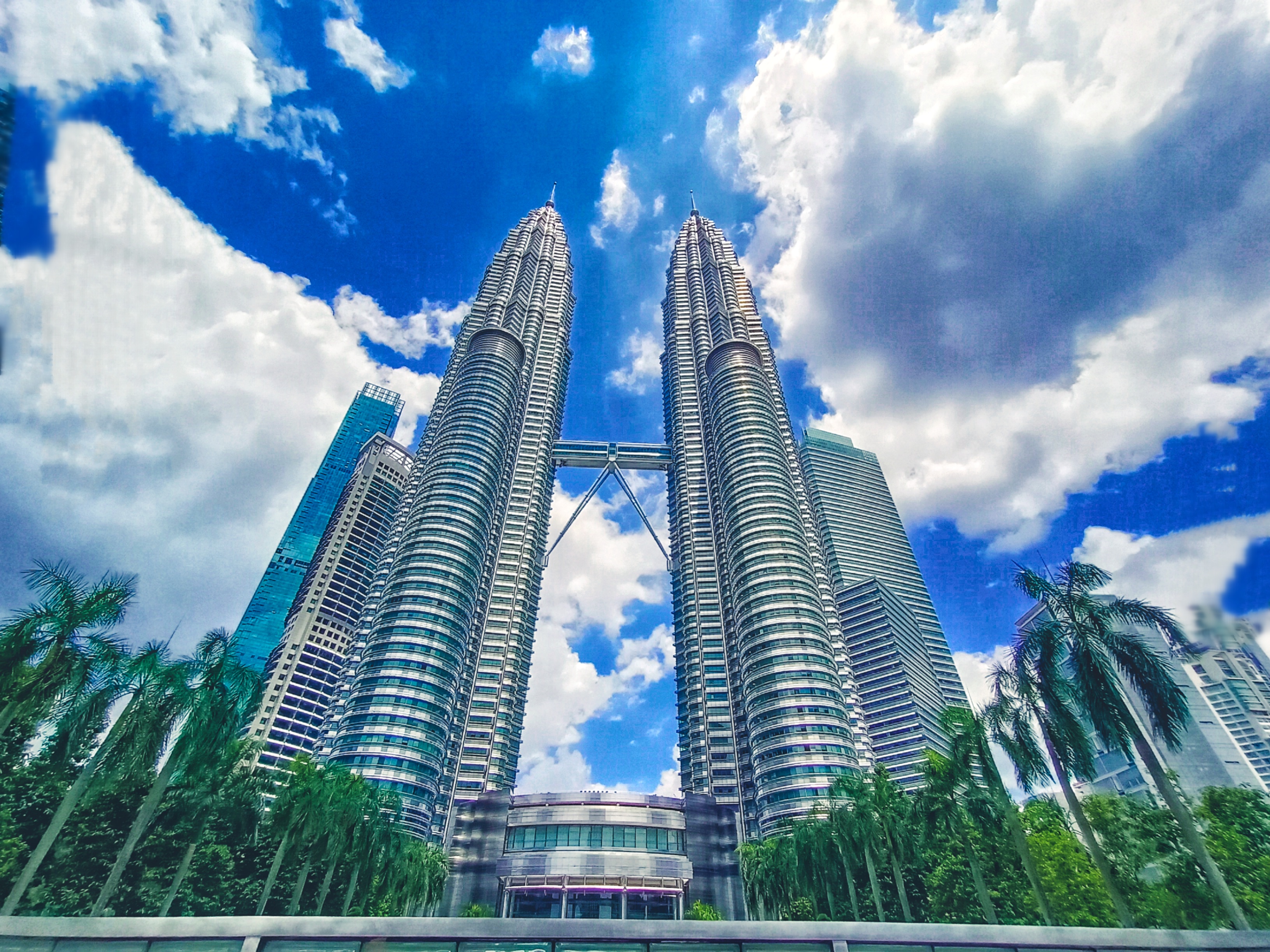 ペトロナスツインタワー 展望台チケット 送迎無し 要専用バウチャー クアラルンプール マレーシア のお得なオプショナルツアー Hisgo バングラデッシュ