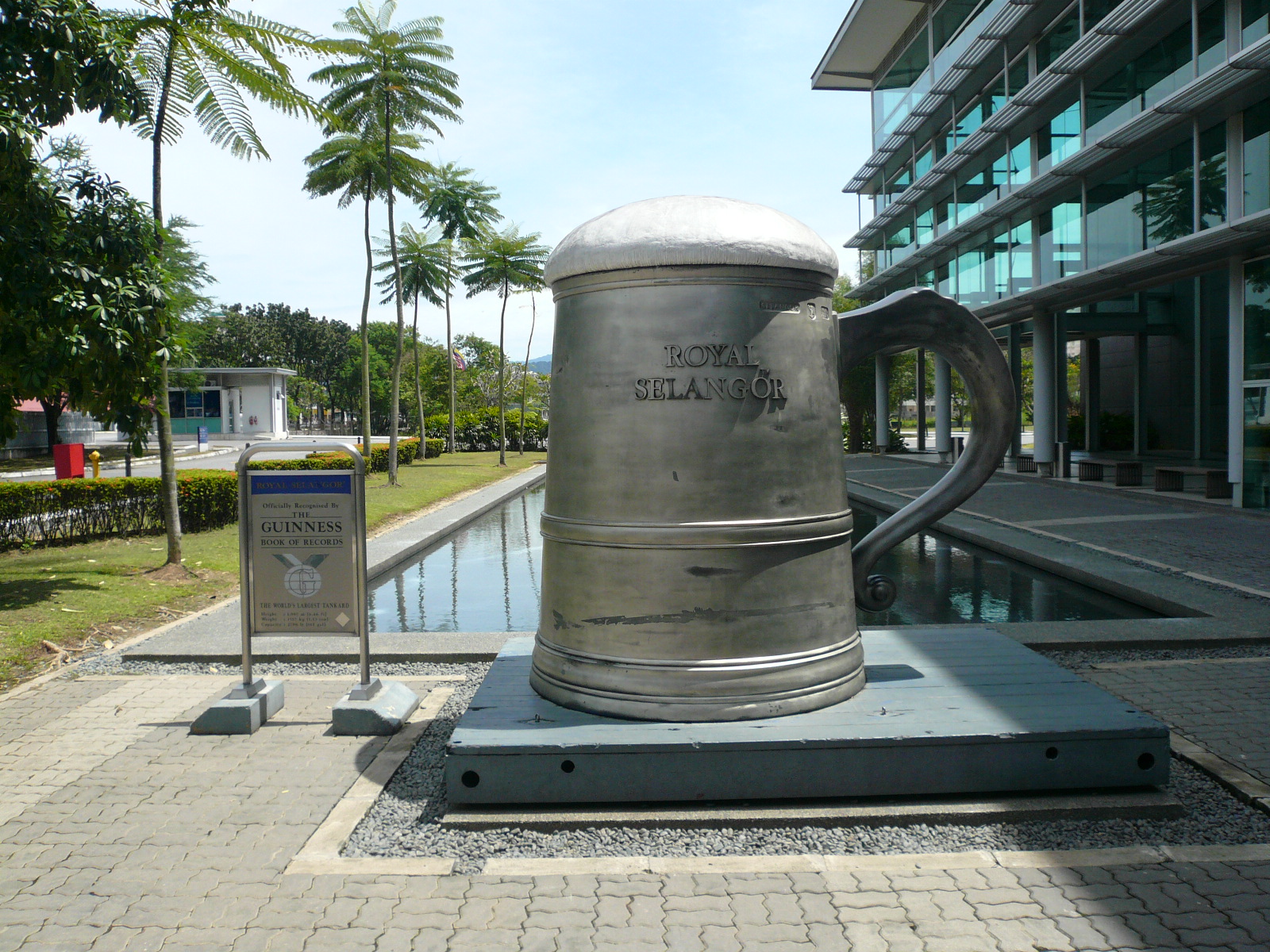 マレーシアの伝統工芸 ピューター バティック体験ツアー ランチ付 クアラルンプール マレーシア のお得なオプショナルツアー Hisgo ポーランド