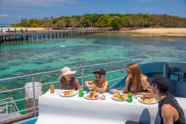 Big Catで行くグリーン島1日クルーズ ケアンズ オーストラリア のお得なオプショナルツアー Hisgo トルコ